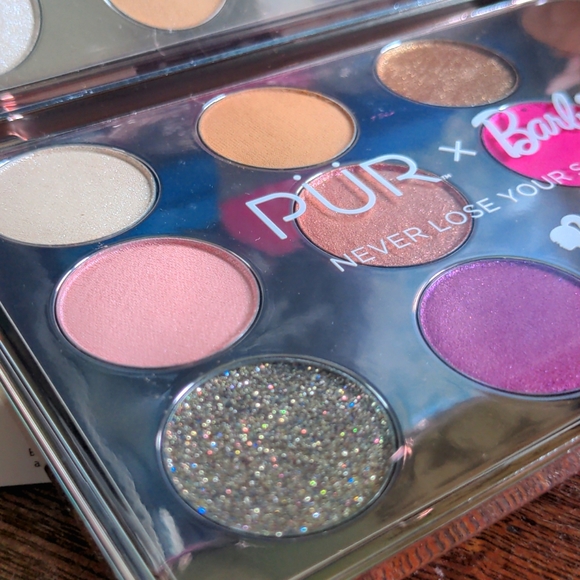 PUR x Barbie 'Endless Possibilities' Eyeshadow Palette (Collectors Item) - Picture 12 of 13